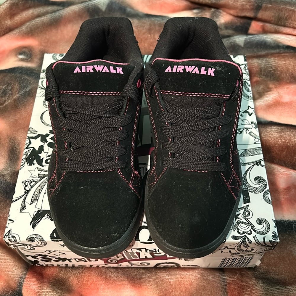Chunky Airwalk sneakers - unused